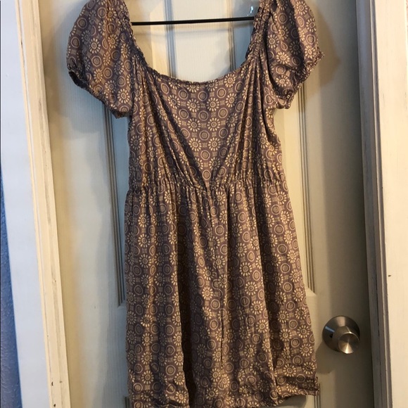 Dress - Picture 4 of 4